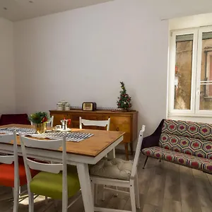 Giu Al Centro Alojamento de Acomodação e Pequeno-almoço Nápoles